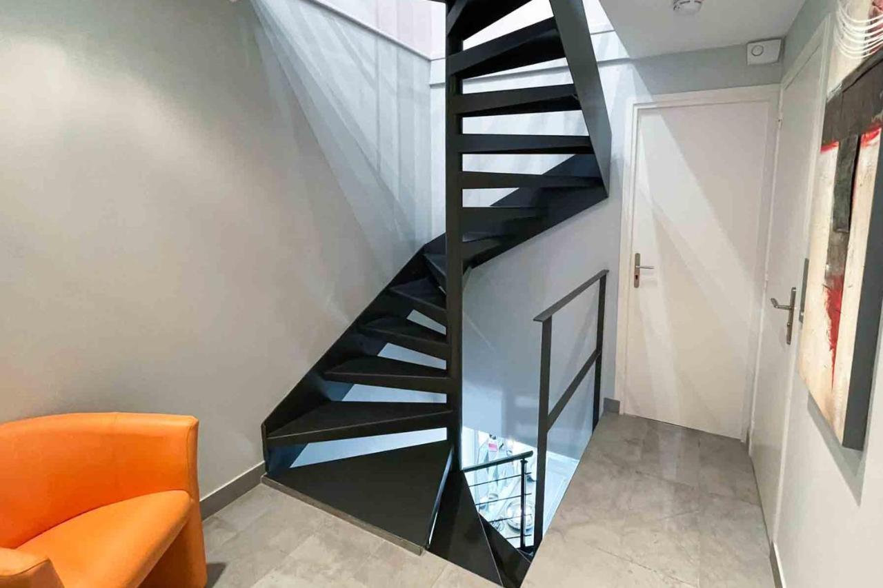 Charming Townhouse With Garden In The City Of Love ปารีส ภายนอก รูปภาพ